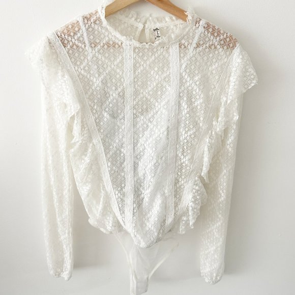 Free People Tops - Intimately Free People Goldie Lace Bodysuit Ivory Lined Women’s Size S